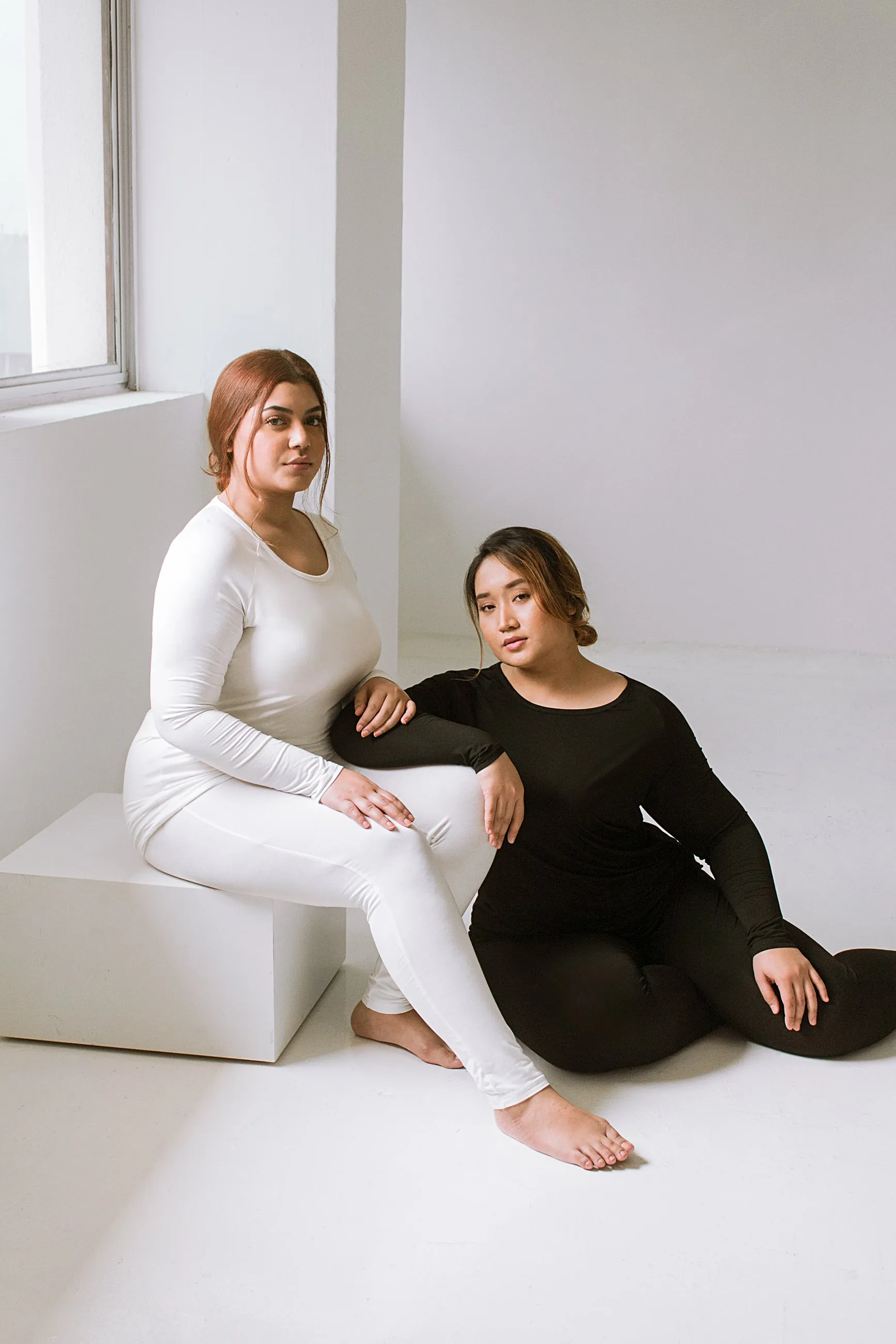 Obscure INVISIBLE Lightweight Inner Leggings - White